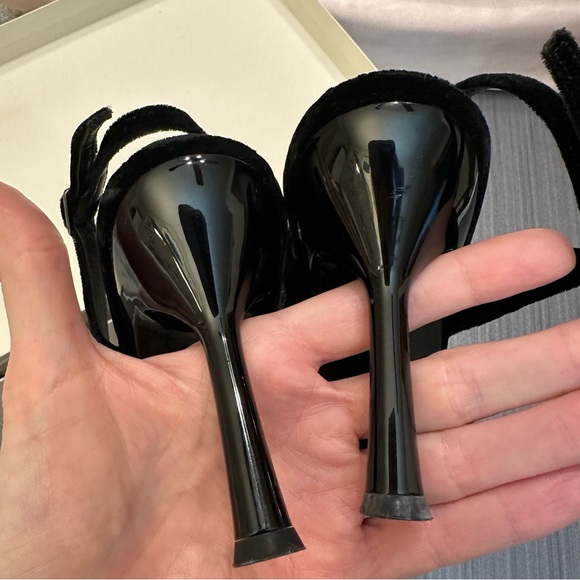 Dolce & Gabbana strappy black velvet slingback heels w/ sequin flowers, size 9 - Picture 8 of 14